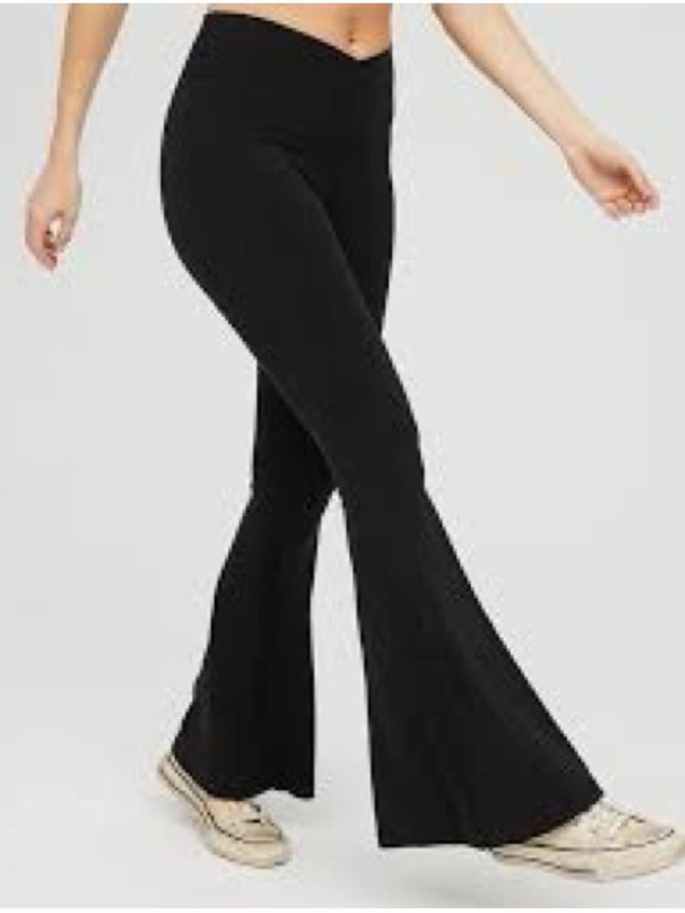 Offline by Aerie Real Me Super Flare High Rise Pants Black Size Small